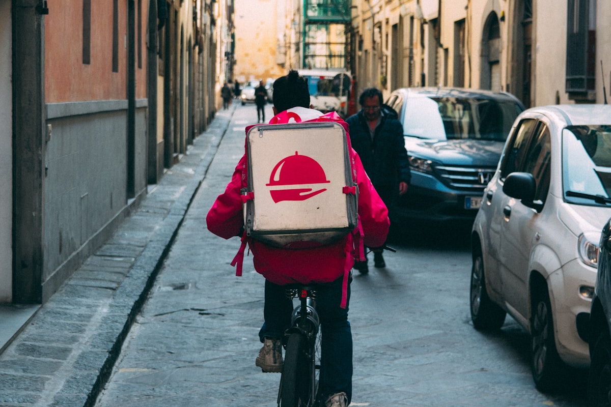 Car Insurance for Delivery Drivers: What DoorDash and Instacart Won't Tell You