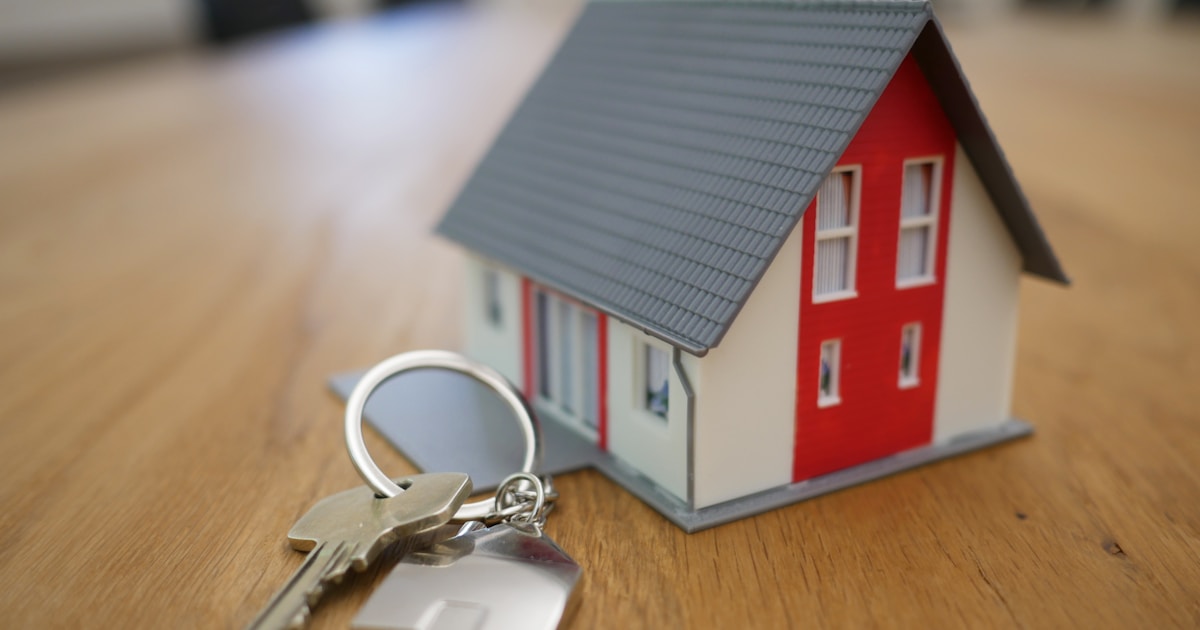 The Hidden Benefits of Bundling Home and Auto Insurance