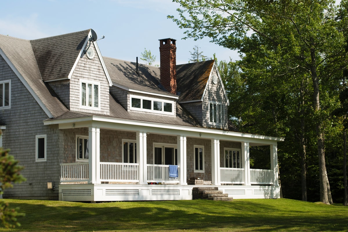 What Is Dwelling Fire Insurance and Who Needs It?